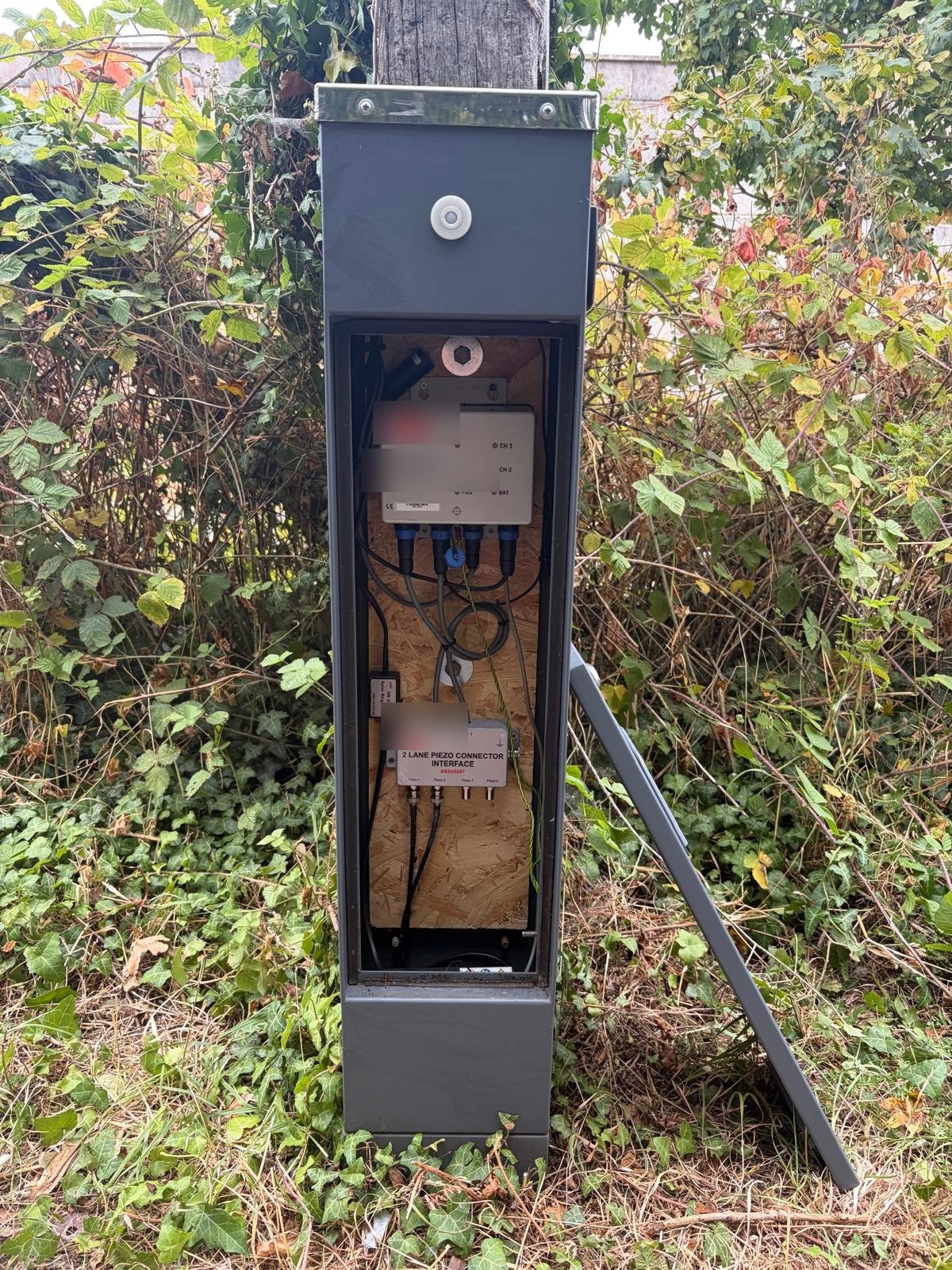 Roadside cabinet wiring after maintenance