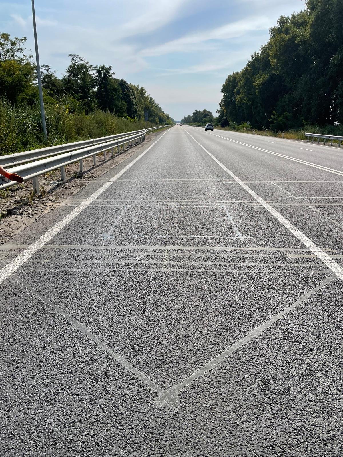 WIM sensor array marked out on a dual carriageway